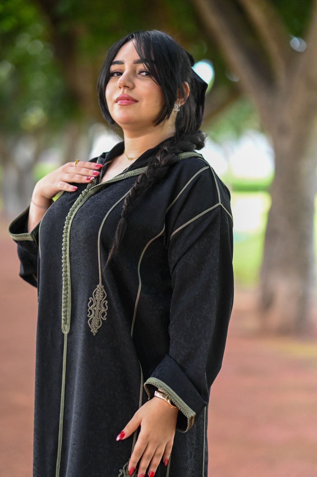 جلابة الكمخة العصرية - أسود وكاكي