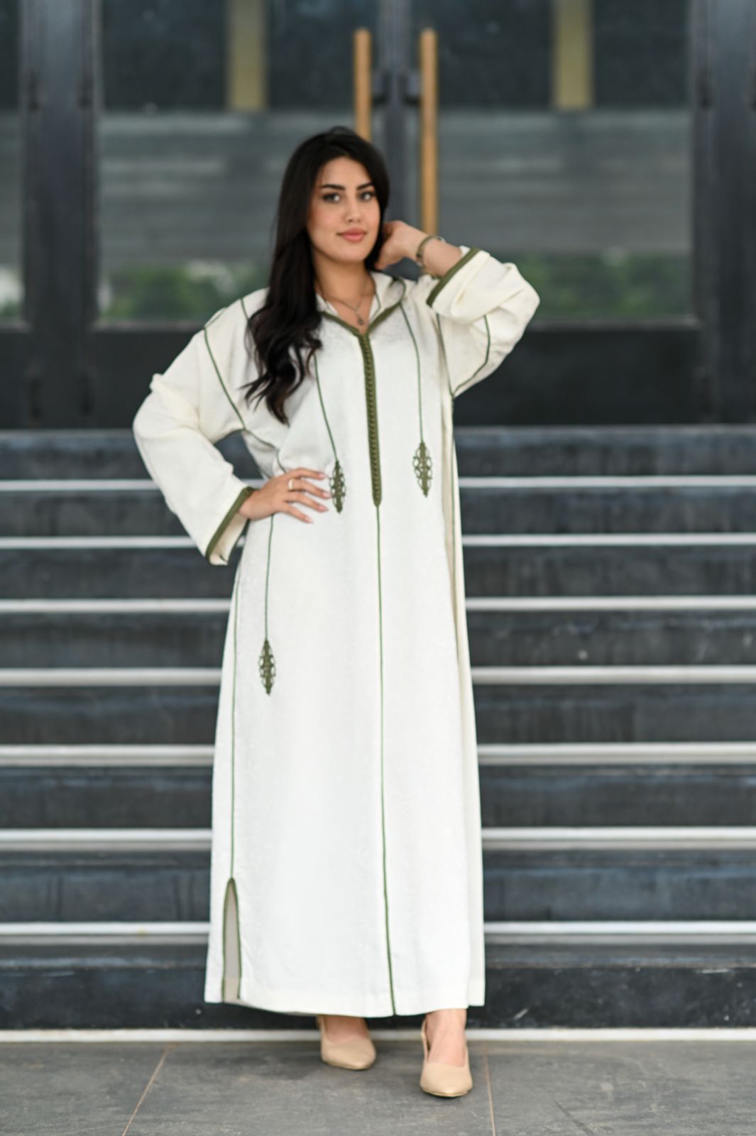 جلابة الكمخة - أبيض بسفيفة زيتية