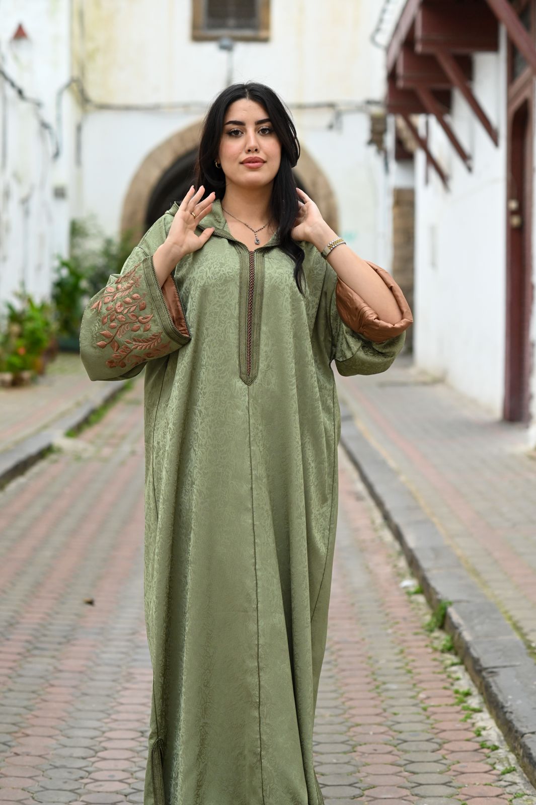 جلابة كمخة مخزانية - أخضر زيتي (Kaki + Marron)